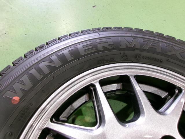 Newer model with plenty of tread! Wheels unused and balanced. DUNLOP tires.
WINTER
MAXX
LV01
for
VAN
+
JAPAN three yang
ZACK
JP-205