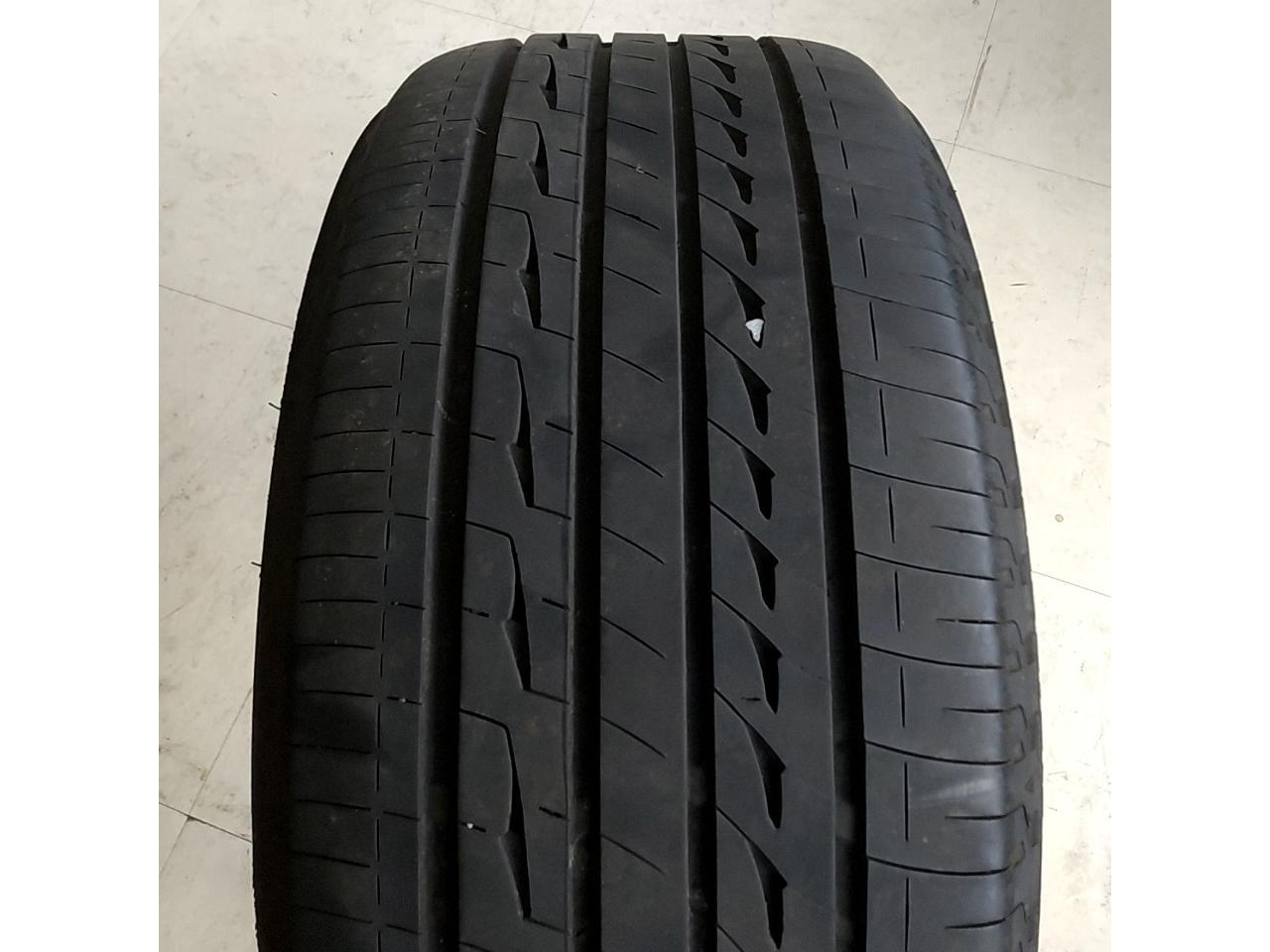 BRIDGESTONE REGNO
GR-X II
215 / 45R17
Single