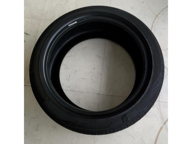 BRIDGESTONE REGNO
GR-X II
215 / 45R17
Single