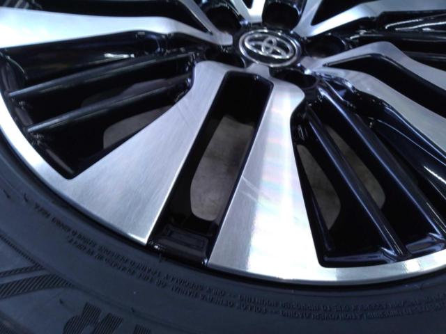 TOYOTA
30 Series Alphard Late Model SC Package Machined Polished Genuine Wheels +
GOODYEAR
EfficientGrip
RVF02
Comes with brand new minivan tires!