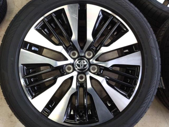 TOYOTA
30 Series Alphard Late Model SC Package Machined Polished Genuine Wheels +
GOODYEAR
EfficientGrip
RVF02
Comes with brand new minivan tires!