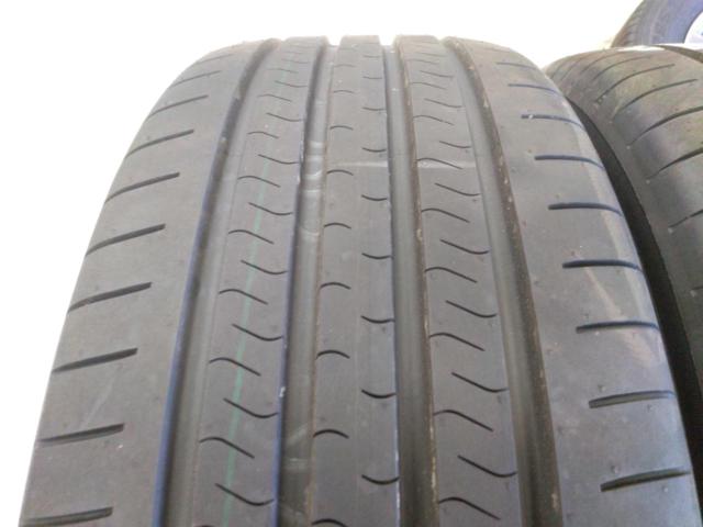 Toyota Harrier genuine wheels + TOYOPROXES
SPORT
225 / 55R19