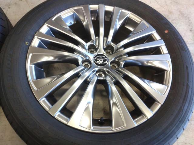 Toyota Harrier genuine wheels + TOYOPROXES
SPORT
225 / 55R19