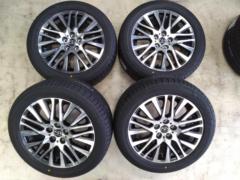 TOYOTA
Genuine machined finish wheels for the early model 30-series Alphard/Vellfire
+
GOODYEAR
EfficientGrip
RVF02
Tire new goods!