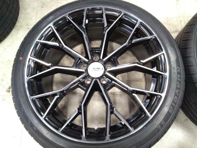 EMN
GERMANY
5787
+
KENDA
KR32
Tire new goods!