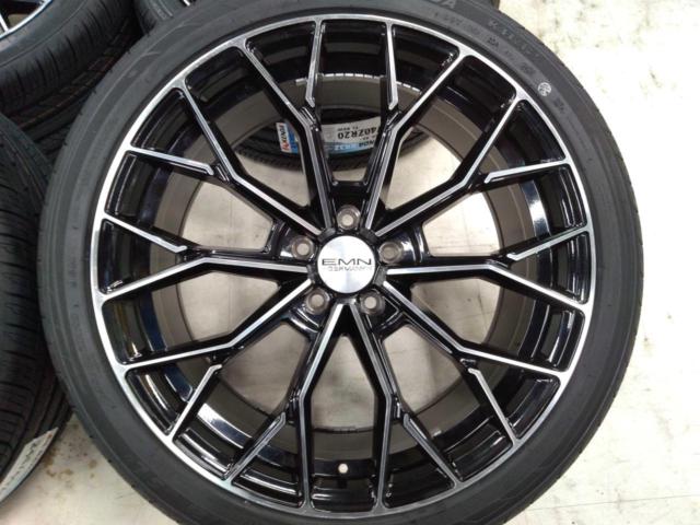 EMN
GERMANY
5787
+
KENDA
KR32
Tire new goods!