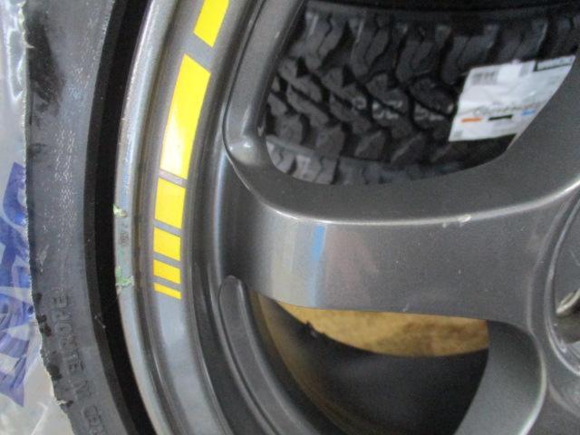 DOWN
HILL
SPECIAL
D.H.S
ae034
+
[New tires]
SHIBATIRE
R23