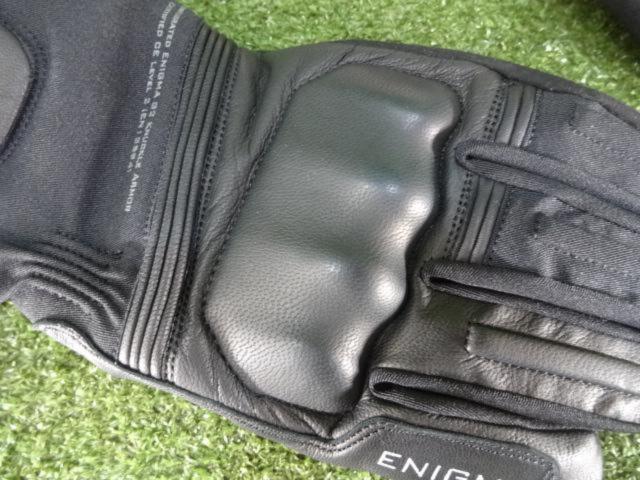 KOMINEEN-009
Nebula Glove
Size: XL