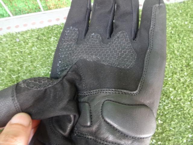 KOMINEEN-009
Nebula Glove
Size: XL