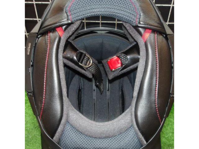 SHOEI G-Air3
Full-face helmet
SENA
SRL3
With
Size: XL
Year of manufacture: 2024