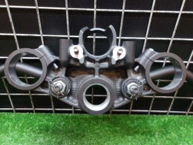 KAWASAKI genuine top bridge + handlebars
Removed from Z900RS ('21)