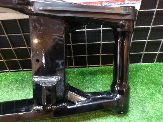KAWASAKI genuine swingarm
Removed from Z900RS ('19)