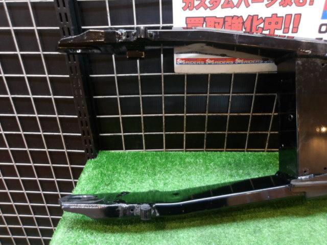 KAWASAKI genuine swingarm
Removed from Z900RS ('19)