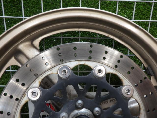 【HONDA】フロントホイール MC19 CBR250外し