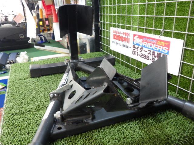 ASTRO
PRODUCTS (Astro Products) Front Stand/Wheel Chock Stand