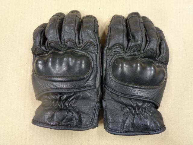HenlyBegins
(Henry Begins)
Leather Gloves
black
L size