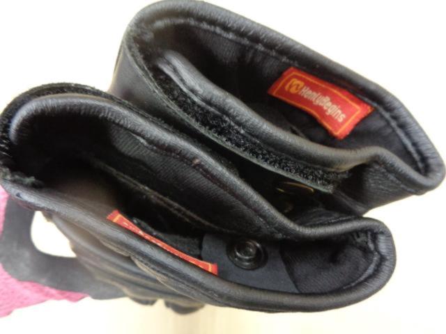 HenlyBegins
(Henry Begins)
Leather Gloves
black
L size