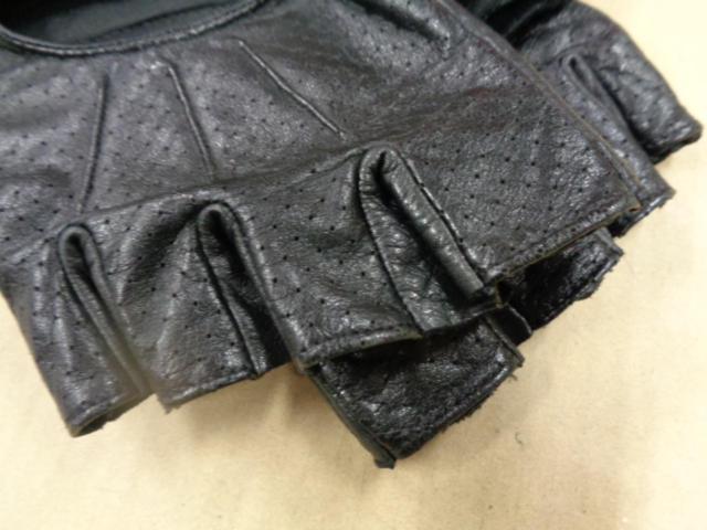 HarleyDavidson(ハーレーダビッドソン) パンチングレザーフィンガーレスグローブ ブラック XLサイズ