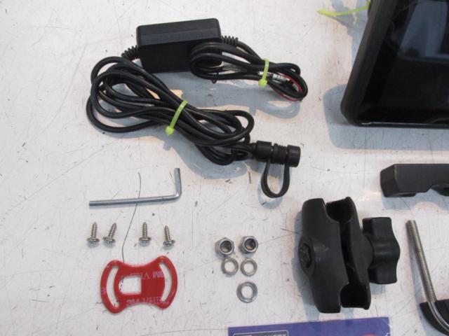Motorcycle
Multimedia
MT5003
Front and rear 2 cameras installed
Car navigation system included
Smart monitor
12V/Master Holder Base