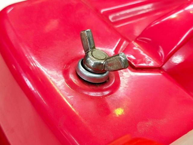 Unknown Manufacturer
Gasoline carrying cans
5L
