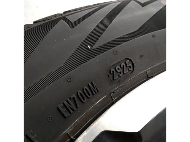 【中古W/中古T】 スバル純正  XV 純正ホイール + PIRELLI ICE ZERO ASIMMETRICO