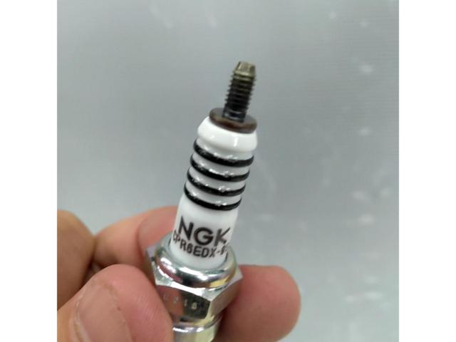 NGK CPR6EDX-9S イリジウムプラグ 未使用品