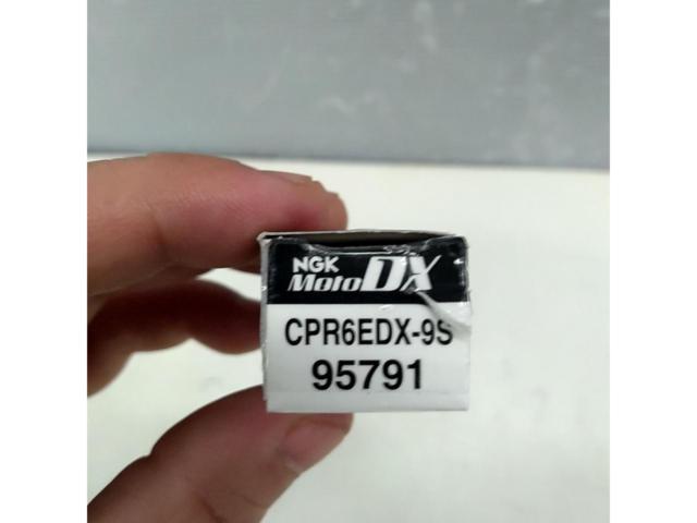 NGK CPR6EDX-9S イリジウムプラグ 未使用品