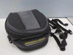ROUGH &amp; ROAD (Rafuandorodo)
SS compact tail
Seat Bag
Capacity: 7.5L ~ 10L