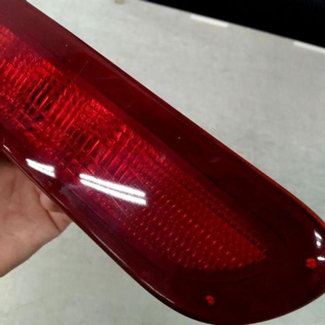 TOYOTA
Genuine high-mount
Hiace / 200 system