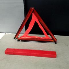 VOLVO
Genuine
Warning triangle