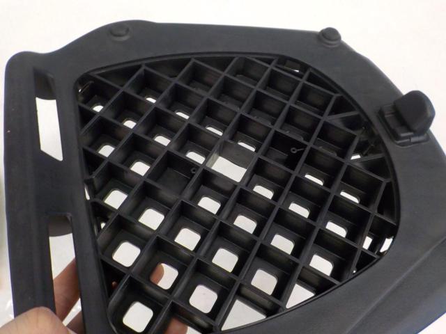 GIVI
Rear box base
MP70ND