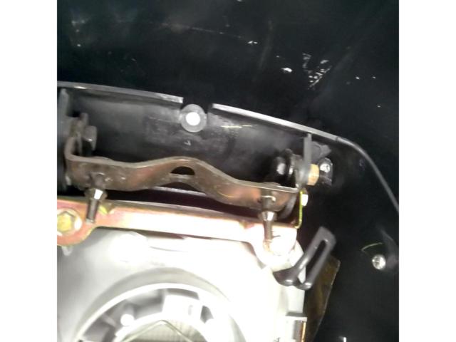 Kawasaki genuine
Headlight cowl
[D-TRACKER]