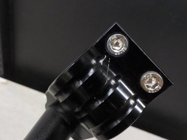 Unknown Manufacturer
Separate handle left and right set
General purpose / Clamp diameter: Φ31