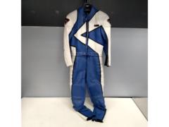 DELUXE
MODE
Separate racing suit
Size: M
* Current sales / not covered by warranty