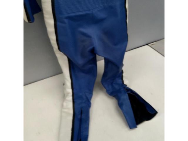 DELUXE
MODE
Separate racing suit
Size: M
* Current sales / not covered by warranty