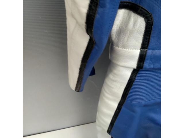 DELUXE
MODE
Separate racing suit
Size: M
* Current sales / not covered by warranty