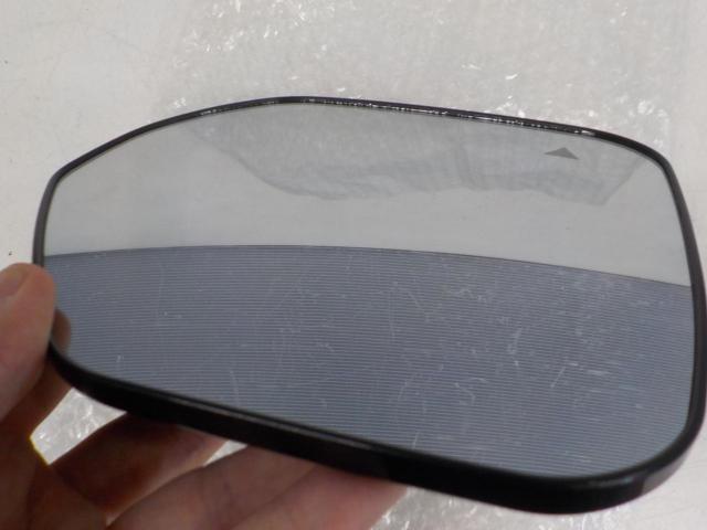 Mitsubishi genuine
Genuine door mirror lens left and right set
Delica D: 5 / CV1W
Late]