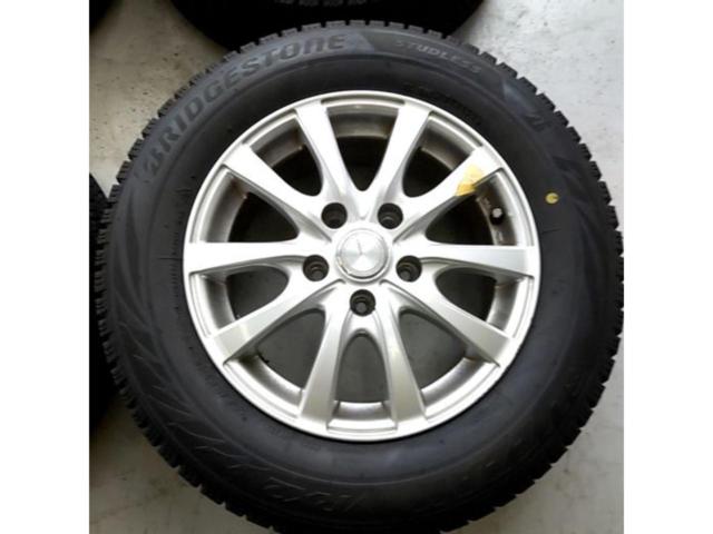 Used W/Used T
TOPY
SIBILLA
NEXT
IR-Z
+
BRIDGESTONE
BLIZZAK
VRX2