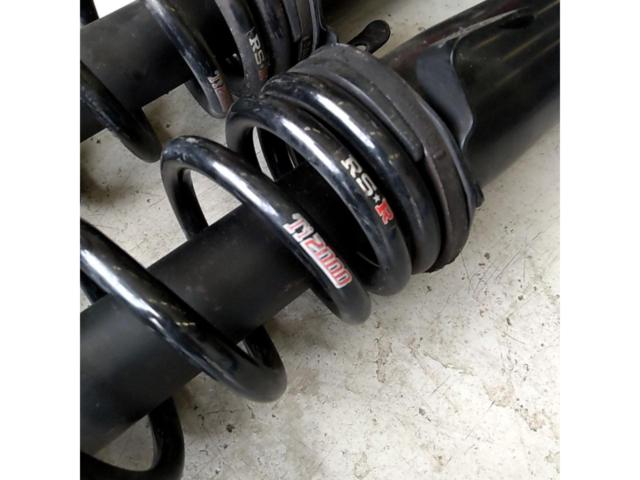 LEXUS
Genuine shock
+
RS-R
Ti2000
Lowdown suspension
L
[IS
/GSE20