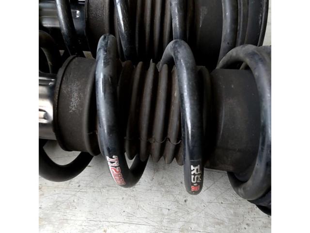 LEXUS
Genuine shock
+
RS-R
Ti2000
Lowdown suspension
L
[IS
/GSE20