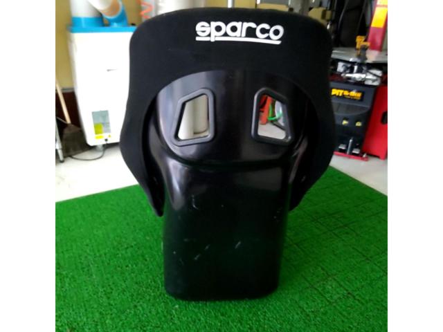 SPARCO
CIRCUIT
VTR
Full bucket seat with head guard
Side fastening