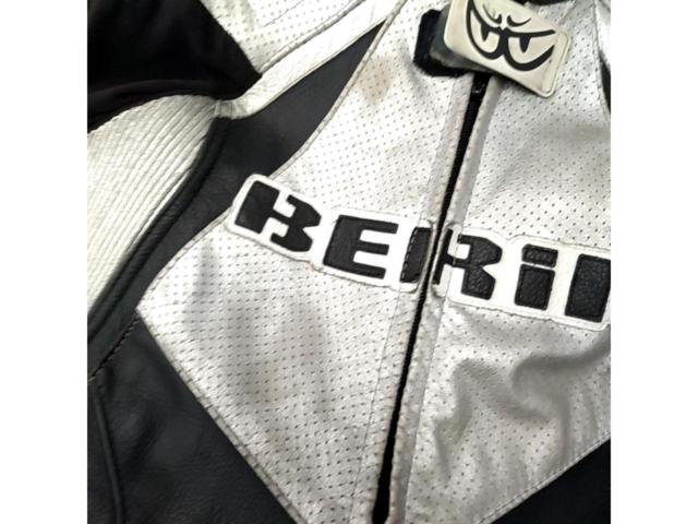 BERIK
Racing suits
Size: L