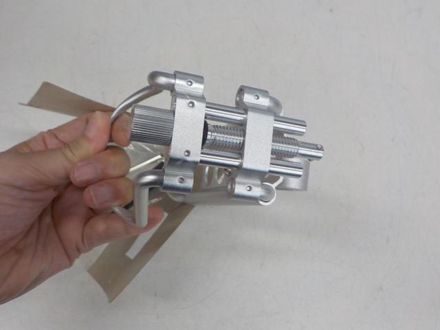 TNK Industrial
JUSTAR
JD-4
Drink holder
[General purpose / Φ22.2 · Φ25.4]