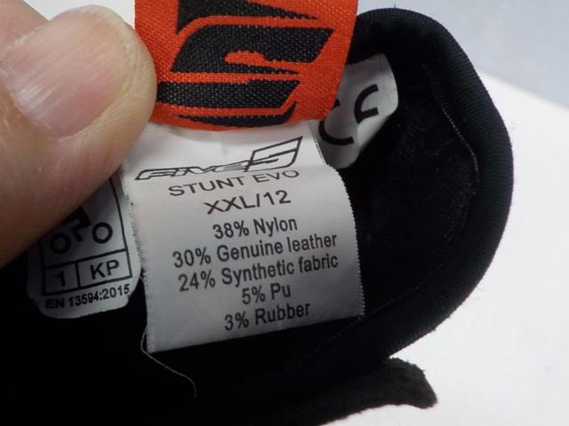 FIVE
STUNT
EVO
Mesh glove
Size: XXL/12