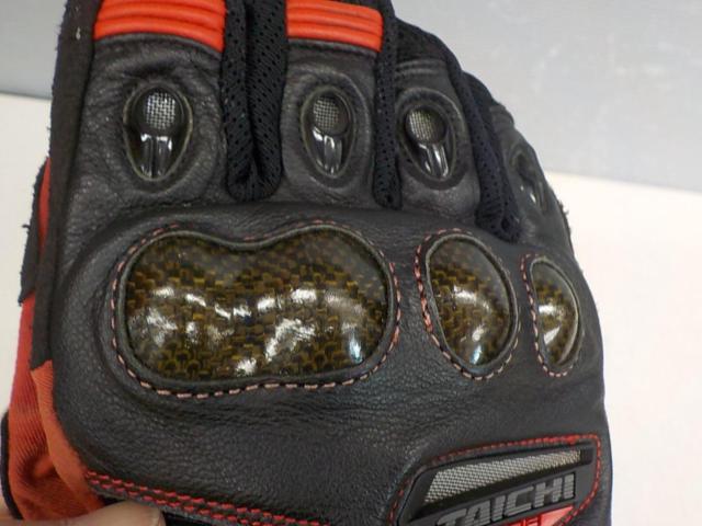 RS Taichi
RST429
Velocity mesh glove
Size: XL