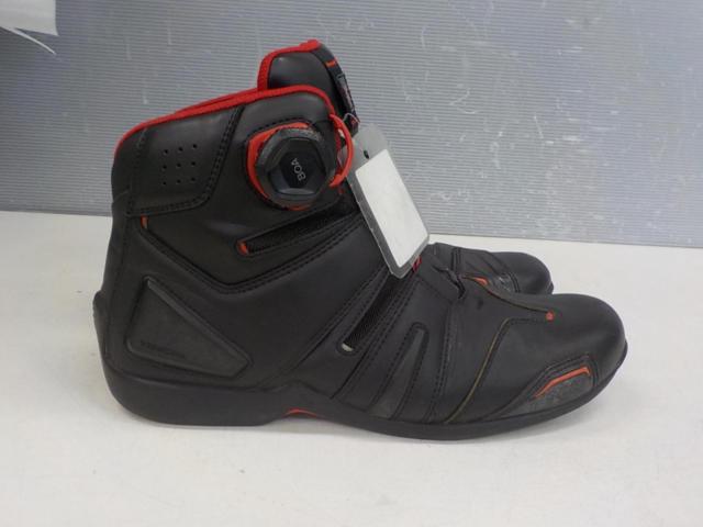 RS Taichi
BOA riding shoes
Size: JP / 28cm
EU / 45
US / 11