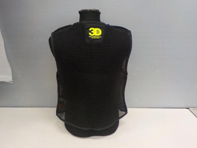 KOMINE
07-084
3D air mesh inner Best
Size: JP / 2XL