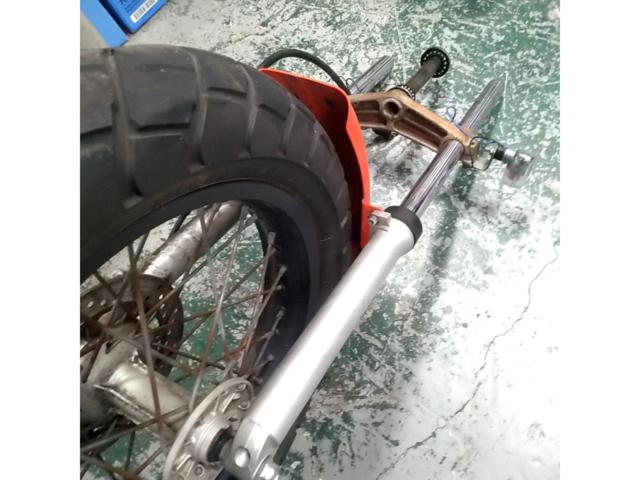 7YAMAHA TW200純正フロントまわり