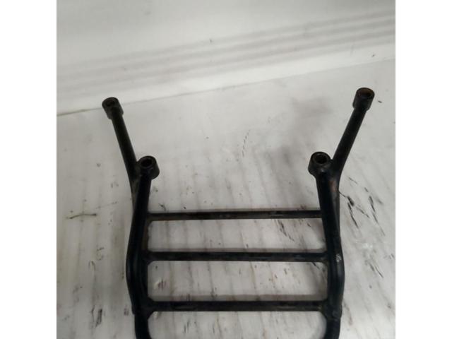 2 manufacturer unknown
Rear carrier