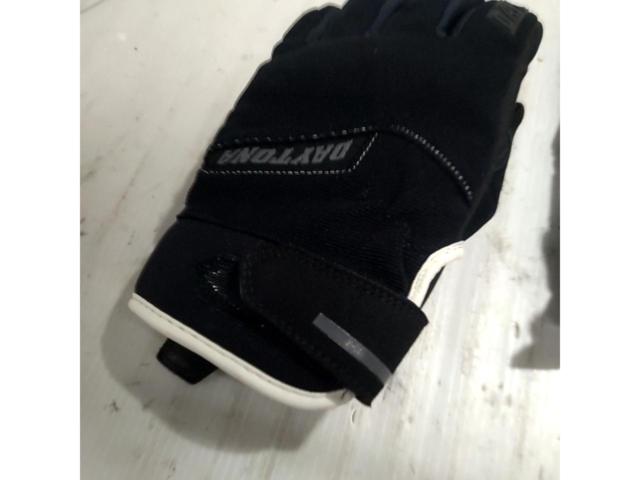DAYTONA
Soft-fit leather winter gloves